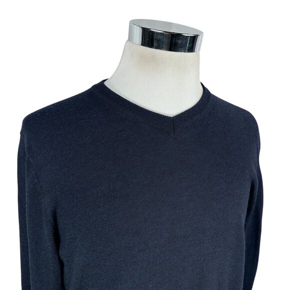 Untuckit Sweater Men’s Medium Blue 100% Merino Wool Long Sleeve V-Neck Pullover - Picture 2 of 10